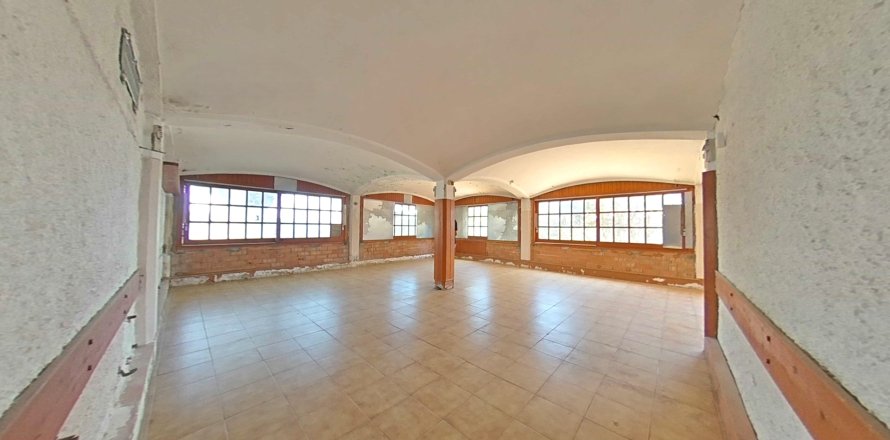 House à Mataro, Barcelona, Espagne 2 chambres, 452 m2 No. 167238