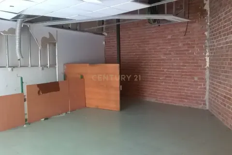 Retail store for sale in Barcelona, Spain 155 sq.m. No. 167244 - photo 3
