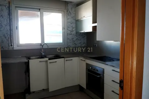 Dzīvoklis pārdošanā Malgrat de Mar, Barcelona, Spānijā 4 istabas, 98 m2 Nr. 167241 - attēls 3