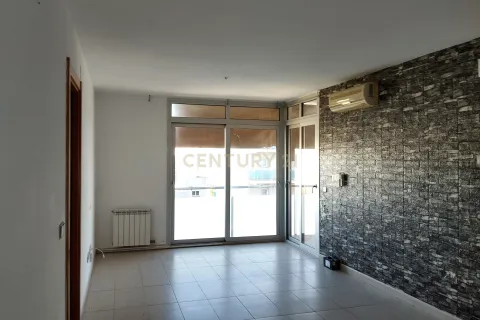 Dzīvoklis Malgrat de Mar, Barcelona, Spānijā 4 istabas, 98 m2 Nr. 167241