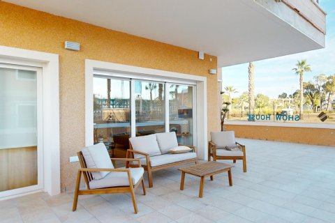 Huoneisto Guardamar del Segura, Alicante, Espanja 3 makuuhuonetta, 106 m2 No. 171007