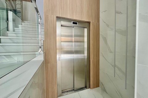 Apartamento en venta en Torrevieja, Alicante, España 3 dormitorios, 97 m2 No. 190011 - foto 27