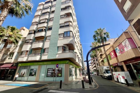 Apartamento en venta en Torrevieja, Alicante, España 3 dormitorios, 97 m2 No. 190011 - foto 22