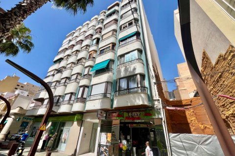 Apartamento en venta en Torrevieja, Alicante, España 3 dormitorios, 97 m2 No. 190011 - foto 20