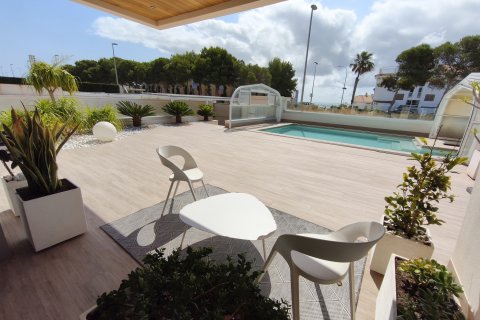 Villa till salu i Alicante, Spanien 4 sovrum, 347 kvm. Nr. 190013 - foto 4