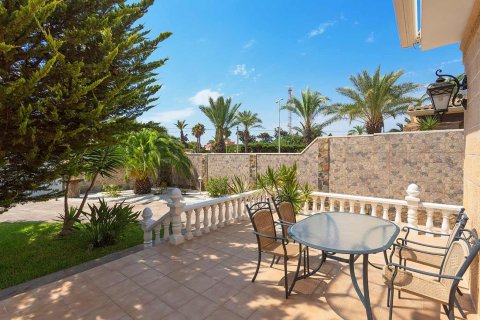 Villa pārdošanā Alicante, Spānijā 5 istabas, 440 m2 Nr. 190012 - attēls 7