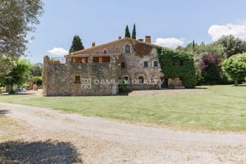 Castles in vendita a Girona, Spagna 9 camere da letto, 900 mq. N° 176716 - foto 3
