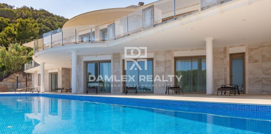 Huvila Tossa de Mar, Girona, Espanja 6 makuuhuonetta, 545 m2 No. 176718