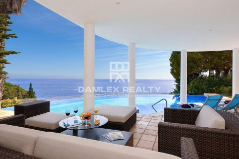 Huvila myytävänä Lloret de Mar, Girona, Espanja, 4 makuuhuonetta, 400 m2 No. 176714 - kuva 2