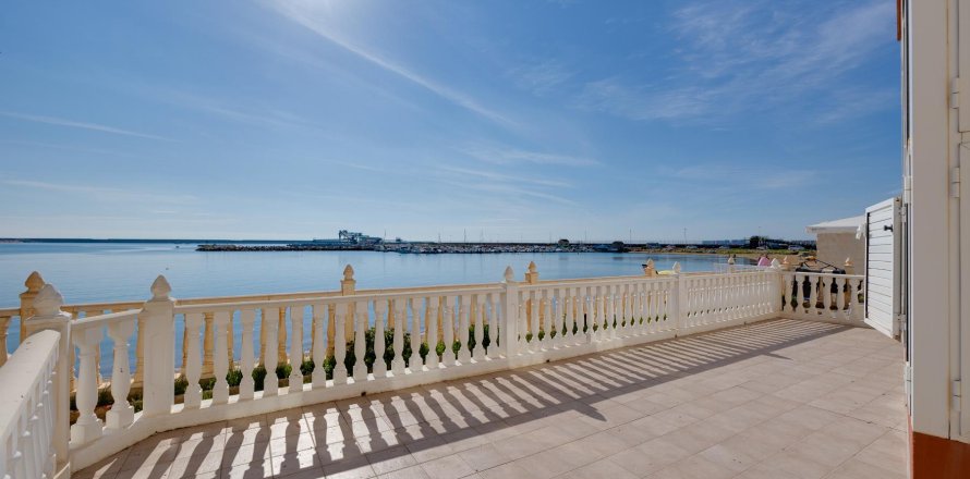Lägenhet i Torrevieja, Alicante, Spanien 4 sovrum, 146 kvm. Nr. 150005