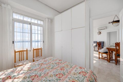 Lägenhet till salu i Torrevieja, Alicante, Spanien 4 sovrum, 146 kvm. Nr. 150005 - foto 16