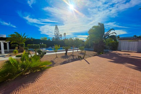 Villa pārdošanā Torrevieja, Alicante, Spānijā 4 istabas, 144 m2 Nr. 150002 - attēls 3