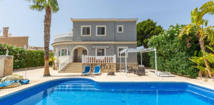 Villa a San Fulgencio, Alicante, Spagna 5 camere da letto, 273 mq. N° 146180