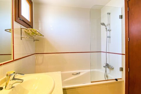 Huoneisto myytävänä Punta Prima, Alicante, Espanja, 2 makuuhuonetta, 65 m2 No. 146179 - kuva 29