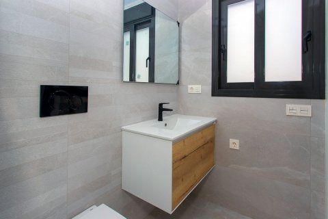 Продажа квартиры в Торревьеха, Аликанте, Испания 2 спальни, 88м2 №119058 - фото 15