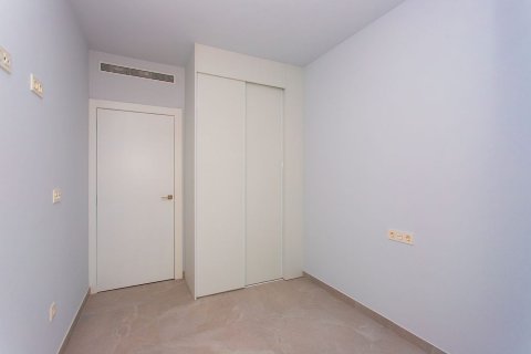 Продажа квартиры в Торревьеха, Аликанте, Испания 2 спальни, 88м2 №119058 - фото 19