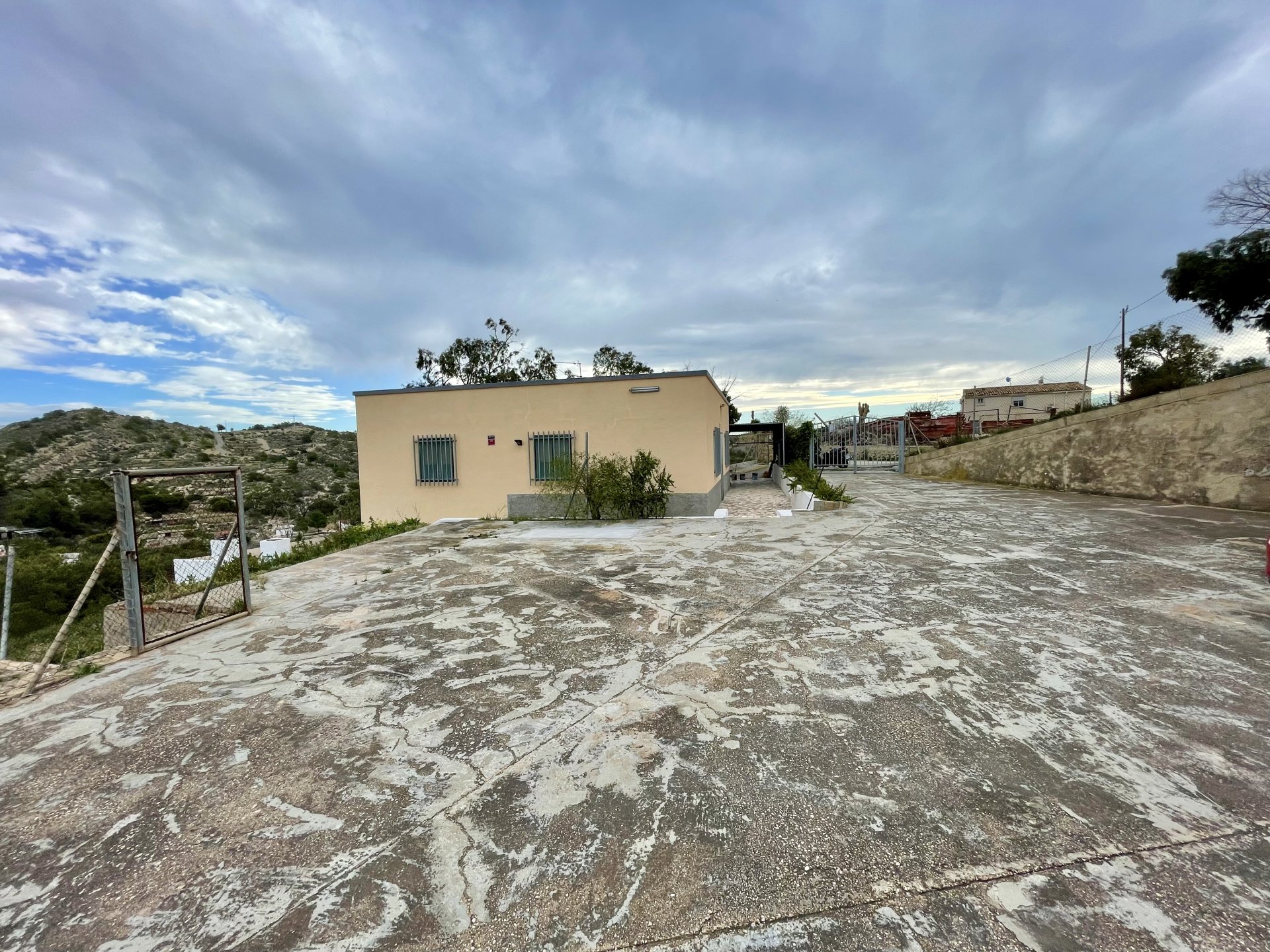 Finca en Villajoyosa, Alicante, España 4 dormitorios, 80 m2 No. 192497