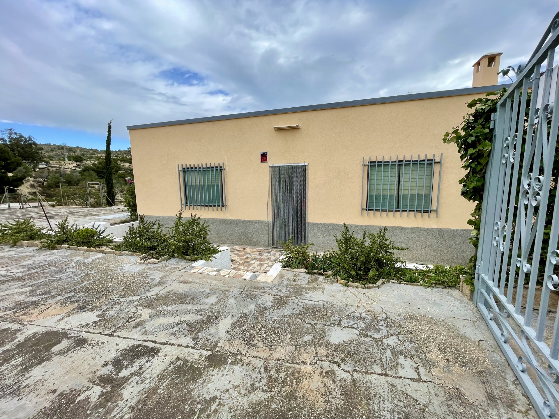 Finca en Villajoyosa, Alicante, España 4 dormitorios, 80 m2 No. 192497