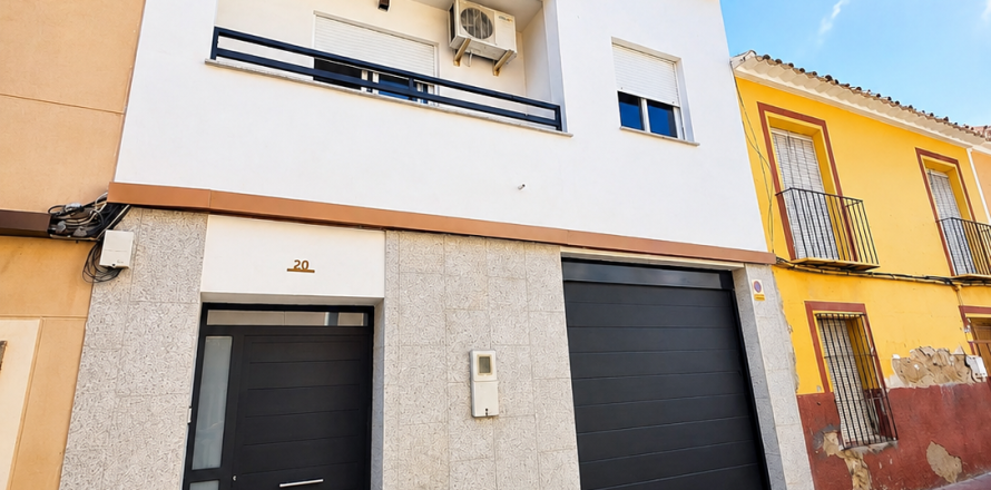 Apartamento en Calasparra, Murcia, España 3 dormitorios, 216 m2 No. 187772