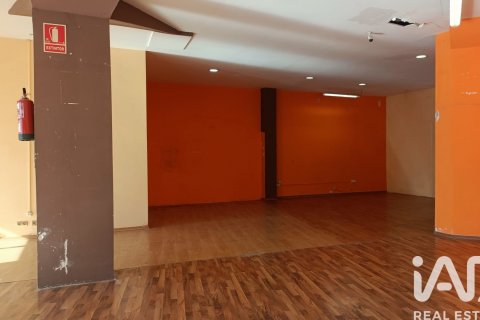 Komerciāls īpašums īrēšanai Manresa, Barcelona, Spānijā 223 m2 Nr. 154272 - attēls 4