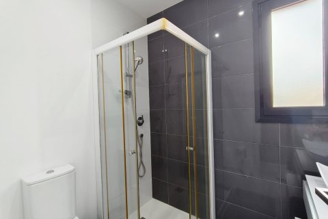 Apartamento en venta en Mil Palmeras, Alicante, España 3 dormitorios, 67 m2 No. 146734 - foto 15