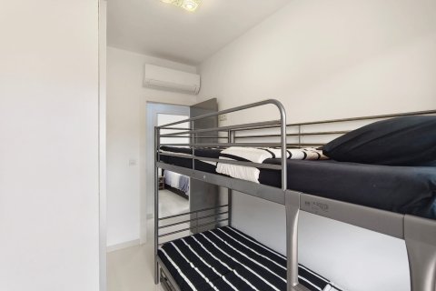 Apartamento en venta en Mil Palmeras, Alicante, España 3 dormitorios, 67 m2 No. 146734 - foto 21