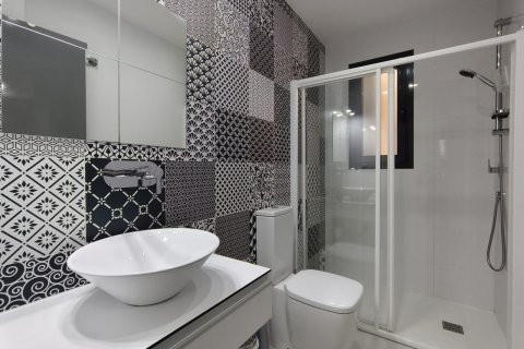 Apartamento en venta en Mil Palmeras, Alicante, España 3 dormitorios, 67 m2 No. 146734 - foto 18