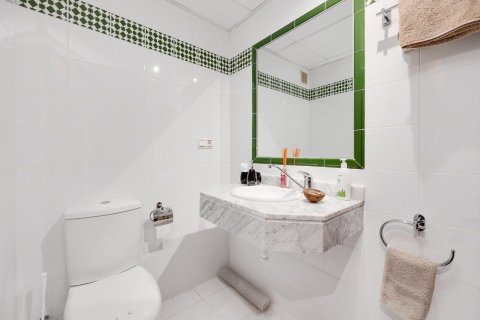 Apartamento en venta en Torrevieja, Alicante, España 2 dormitorios, 72 m2 No. 146733 - foto 13