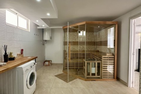 Villa for sale in Alicante, Spain 3 bedrooms, 187 sq.m. No. 146736 - photo 25