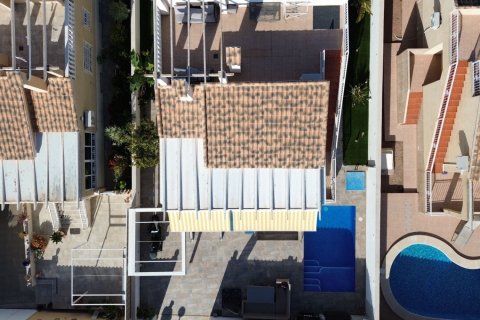 Villa for sale in Alicante, Spain 3 bedrooms, 187 sq.m. No. 146736 - photo 17