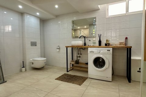 Villa for sale in Alicante, Spain 3 bedrooms, 187 sq.m. No. 146736 - photo 23