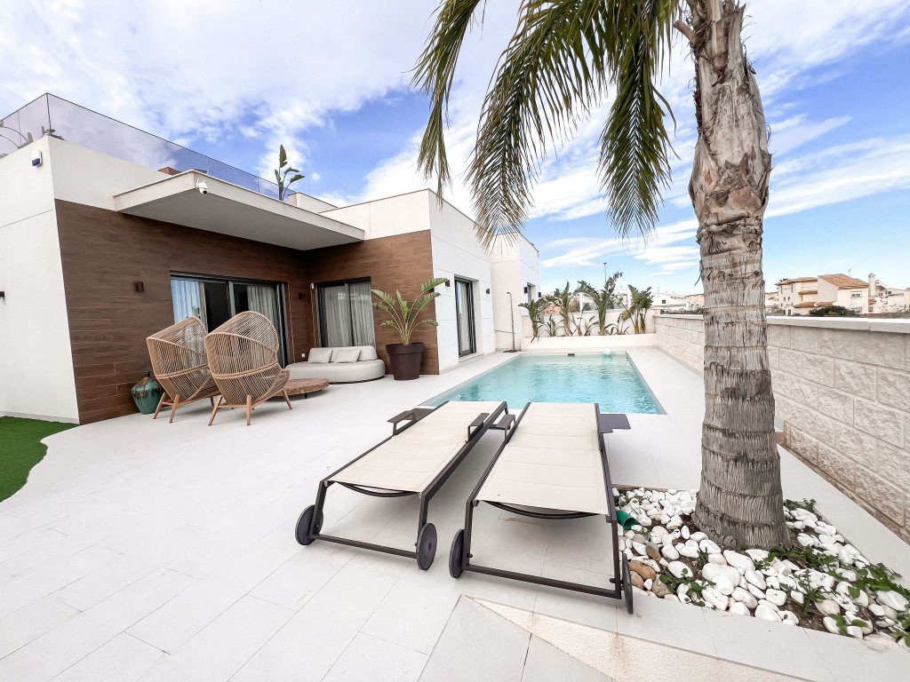 Villa San Miguel de Salinas, Alicante, Spānijā 4 istabas, 263 m2 Nr. 115060