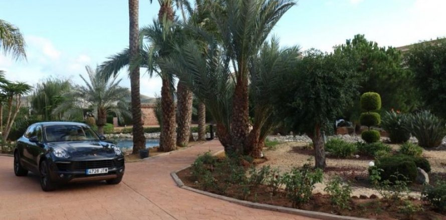 Villa Cartagena, Murcia, Spanien 4 sovrum, 580 kvm. Nr. 115064