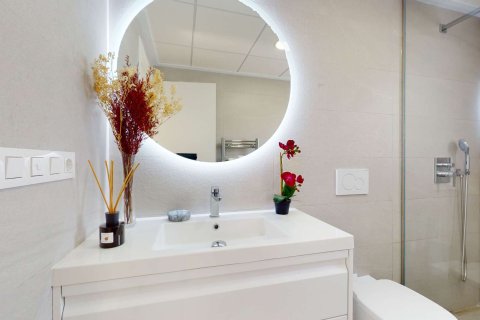 House for sale in Pilar de la Horadada, Alicante, Spain 3 bedrooms, 81 sq.m. No. 175515 - photo 14
