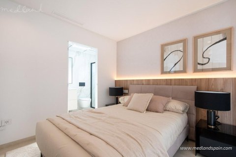 Продажа виллы в Рохалес, Аликанте, Испания 3 спальни, 150м2 №191689 - фото 11