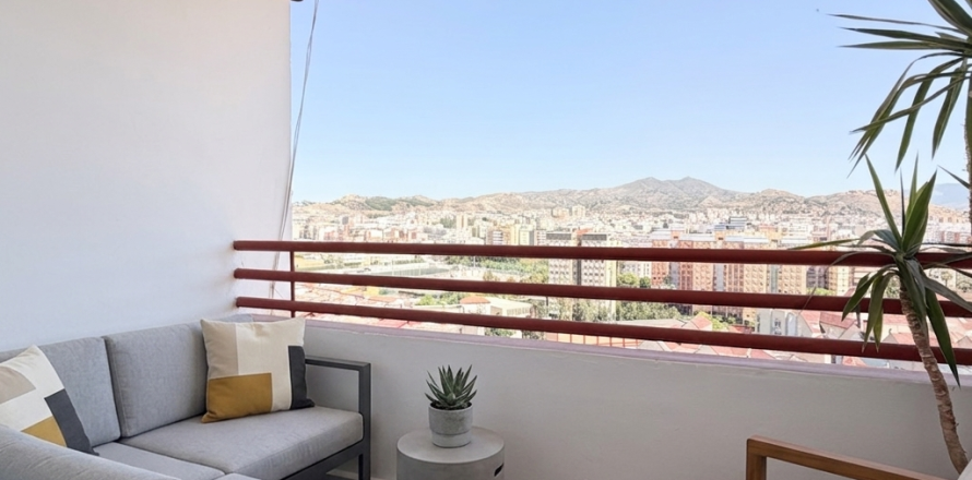 Apartment à Malaga, Espagne 3 chambres, 100 m2 No. 188026
