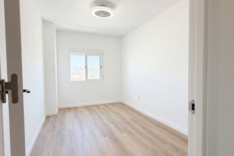 Apartment à vendre à Malaga, Espagne, 3 chambres, 100 m2 No. 188026 - photo 13