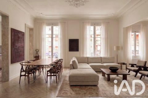 Apartment à Barcelona, Espagne 4 chambres, 226 m2 No. 188027