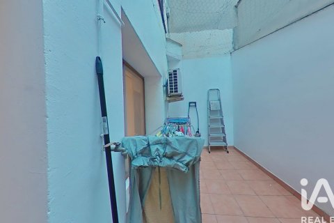 Продажа коммерческой недвижимости в Барселона, Испания 1 спальня, 165м2 №188024 - фото 12