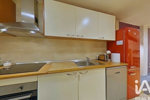 Продажа коммерческой недвижимости в Барселона, Испания 1 спальня, 165м2 №188024 - фото 13