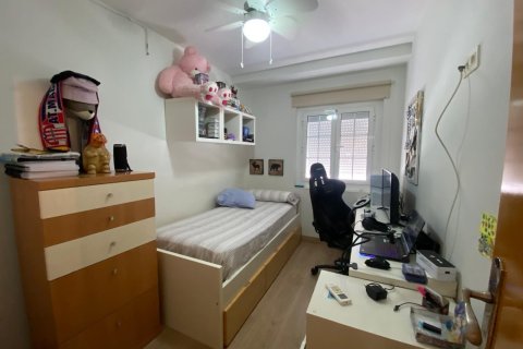 Hus till salu i Torrevieja, Alicante, Spanien 3 sovrum, 80 kvm. Nr. 160949 - foto 9