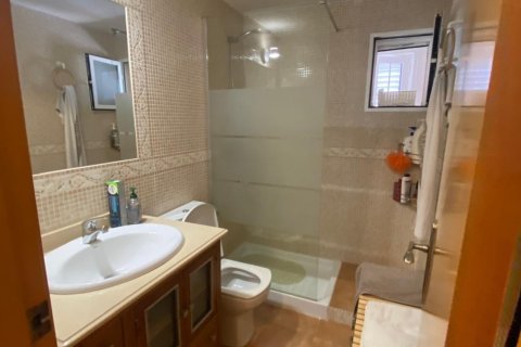 Hus till salu i Torrevieja, Alicante, Spanien 3 sovrum, 80 kvm. Nr. 160949 - foto 18