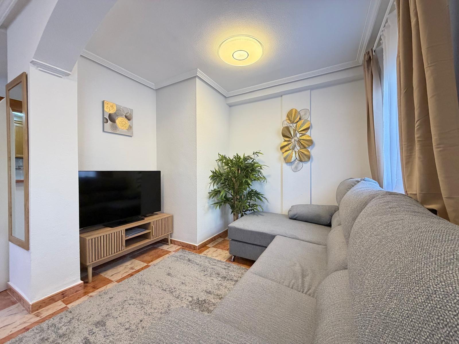 House in Urbanizacion Las Filipinas, Alicante, Spain 2 bedrooms, 82 sq.m. No. 160948