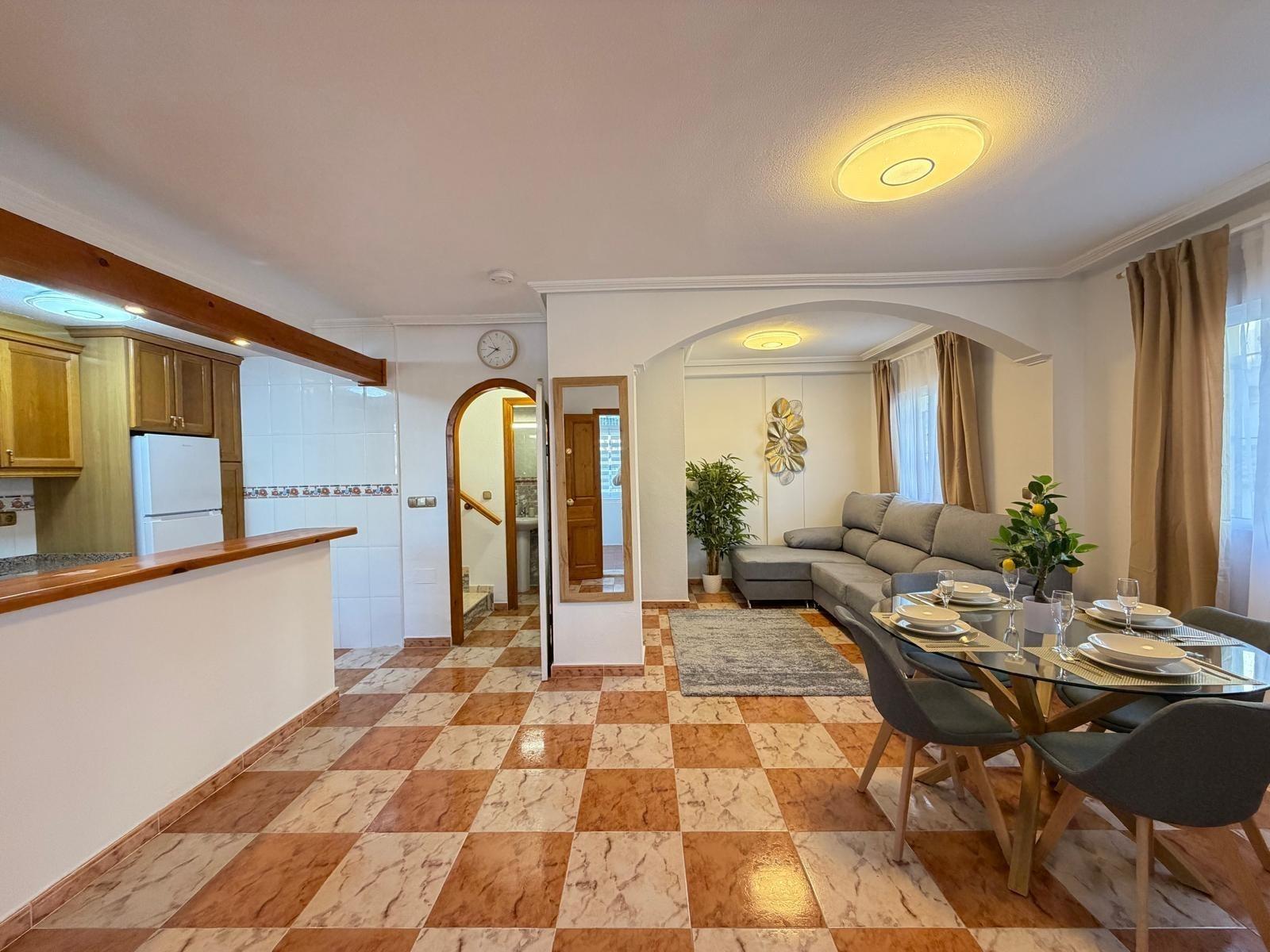 House in Urbanizacion Las Filipinas, Alicante, Spain 2 bedrooms, 82 sq.m. No. 160948