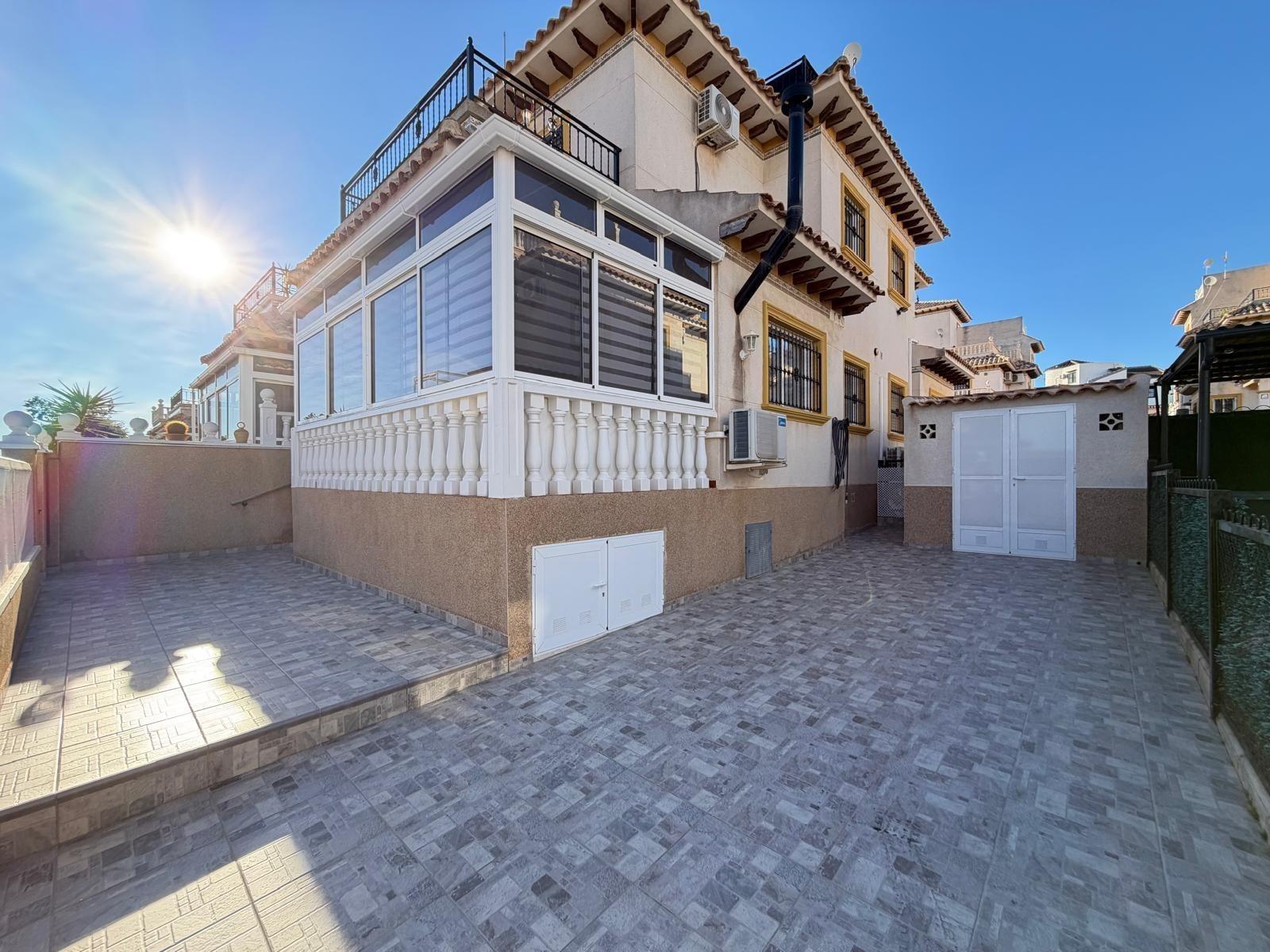 House in Urbanizacion Las Filipinas, Alicante, Spain 2 bedrooms, 82 sq.m. No. 160948