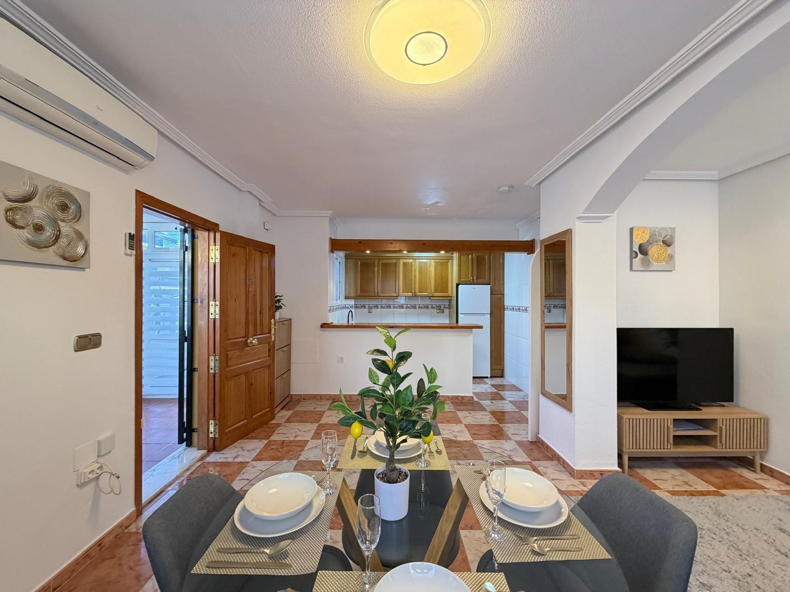 House in Urbanizacion Las Filipinas, Alicante, Spain 2 bedrooms, 82 sq.m. No. 160948