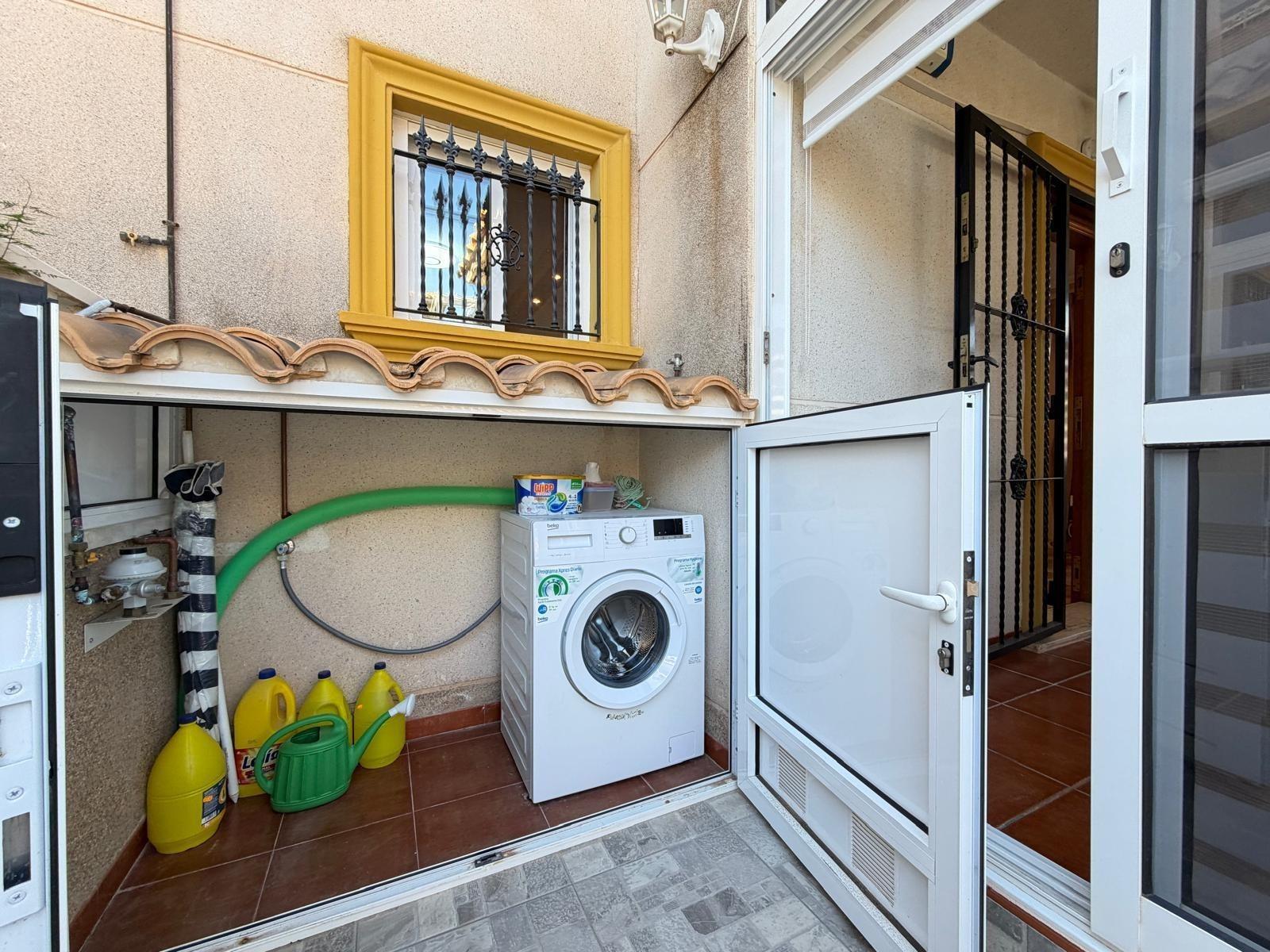 House in Urbanizacion Las Filipinas, Alicante, Spain 2 bedrooms, 82 sq.m. No. 160948