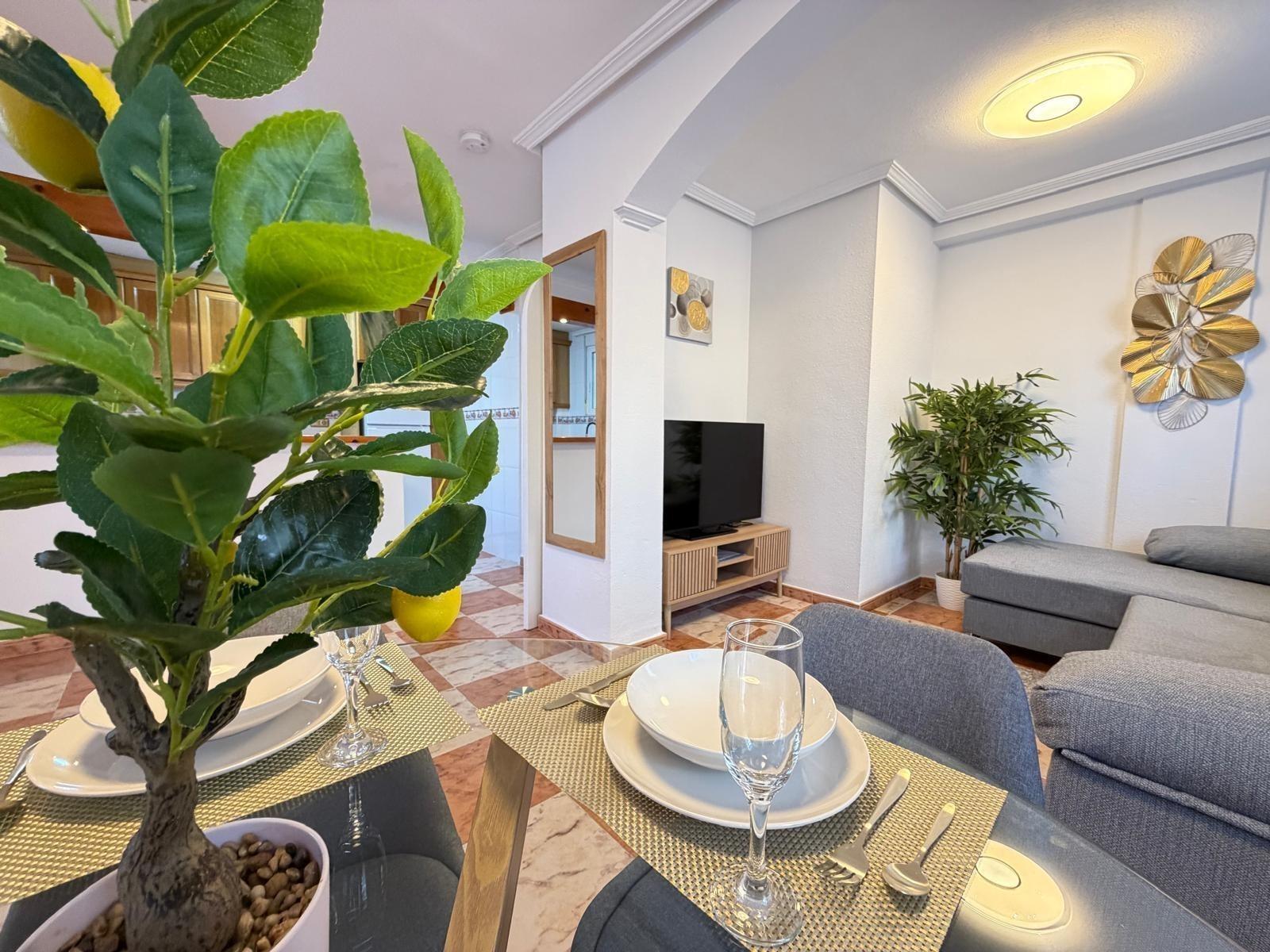 House in Urbanizacion Las Filipinas, Alicante, Spain 2 bedrooms, 82 sq.m. No. 160948