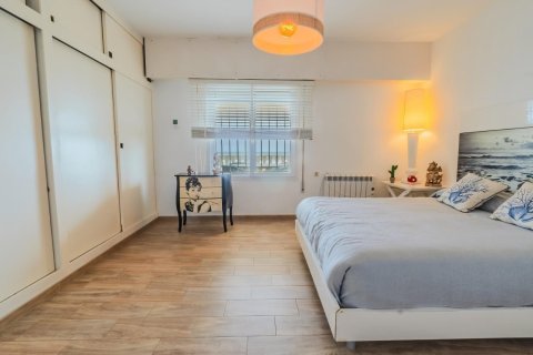 Villa for sale in La Manga del Mar Menor, Murcia, Spain 6 bedrooms, 282 sq.m. No. 147034 - photo 30