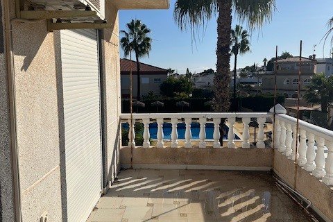 Propiedad comercial en venta en Alicante, España 3 dormitorios,  No. 147030 - foto 8